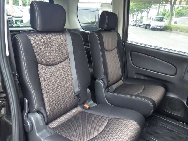 日産 セレナ ２．０ ハイウェイスター Ｓ－ＨＹＢＲＩＤ H26年 (九州・沖縄) 99