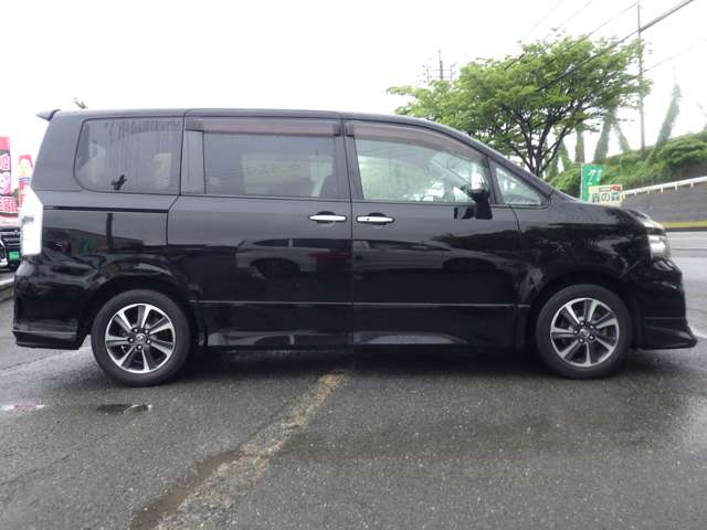 トヨタ ヴォクシー ２．０ ＺＳ 煌 H23年 (九州・沖縄) 99