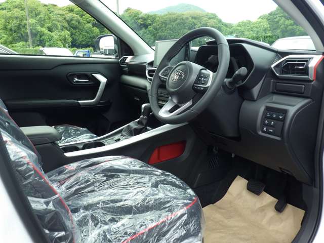 トヨタ ライズ　ハイブリッド ハイブリッド １．２ Ｚ R8年 (九州・沖縄) 99