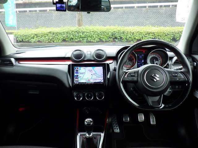スズキ スイフト スポーツ １．４ セーフティパッケージ装着車 R2年 (九州・沖縄) 99