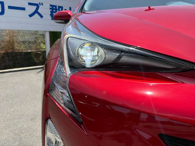 トヨタ プリウス １．８ Ａ プレミアム ツーリングセレクション Ｅ－ＦＯＵＲ ４ＷＤ H28年 (近畿) 99