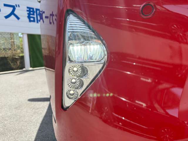 トヨタ プリウス １．８ Ａ プレミアム ツーリングセレクション Ｅ－ＦＯＵＲ ４ＷＤ H28年 (近畿) 99