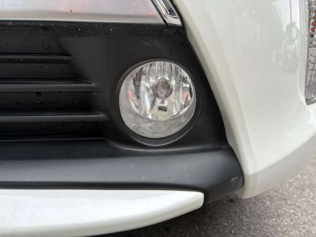 トヨタ プリウスＰＨＶ １．８ Ｇ H24年 (近畿) 99