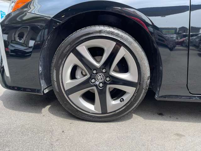 トヨタ プリウス １．８ Ｓ ツーリングセレクション R4年 (近畿) 99