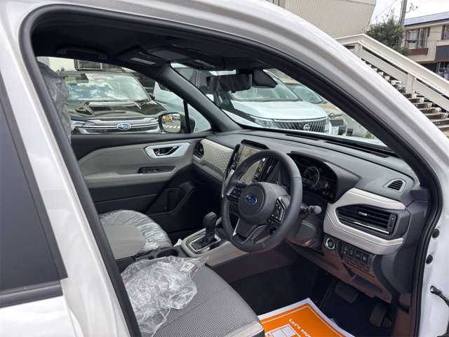 スバル フォレスター　ハイブリッド ２．５ プレミアム Ｓ：ＨＥＶ ＥＸ ４ＷＤ R8年 (近畿) 99