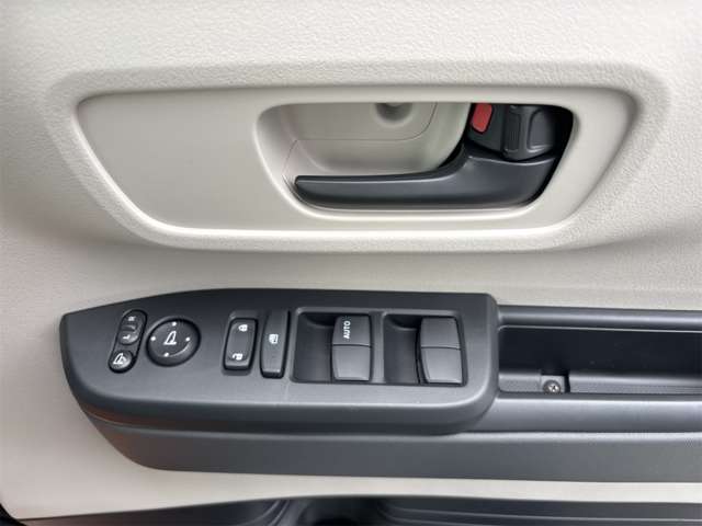 ホンダ Ｎ　ＢＯＸ ６６０ R8年 (近畿) 99