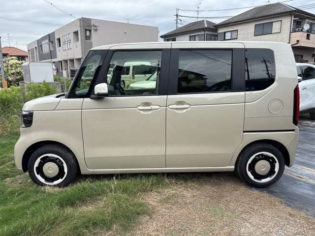 ホンダ Ｎ　ＢＯＸ ６６０ ファッションスタイル ２トーン R7年 (近畿) 99