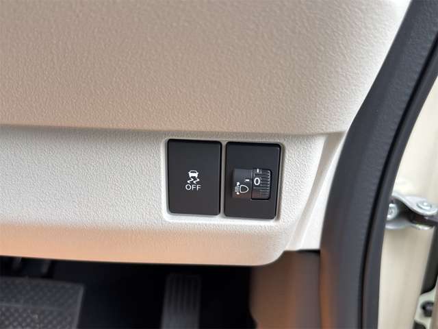 ホンダ Ｎ　ＢＯＸ ６６０ ファッションスタイル ２トーン R7年 (近畿) 99