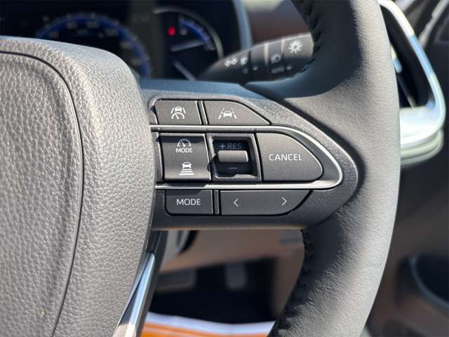 トヨタ ノア １．８ ハイブリッド Ｓ－Ｚ R8年 (近畿) 99