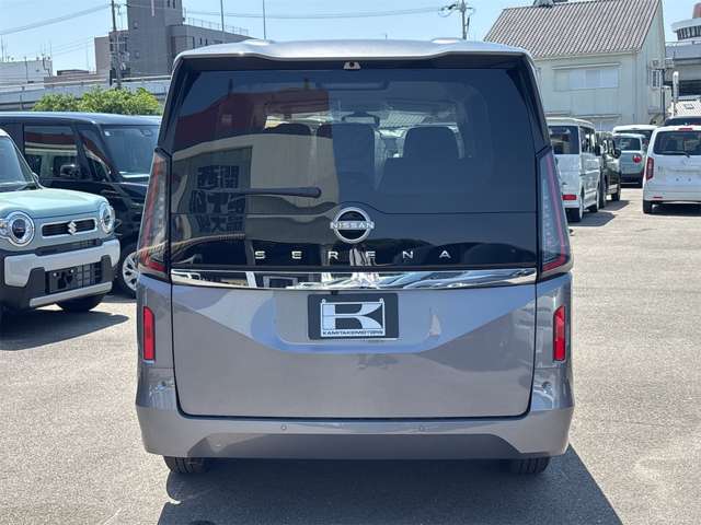 日産 セレナ ２．０ Ｘ R8年 (近畿) 99