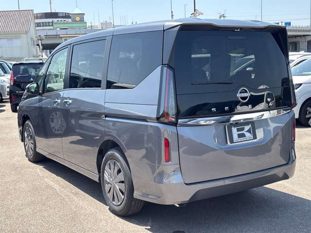 日産 セレナ ２．０ Ｘ R8年 (近畿) 99