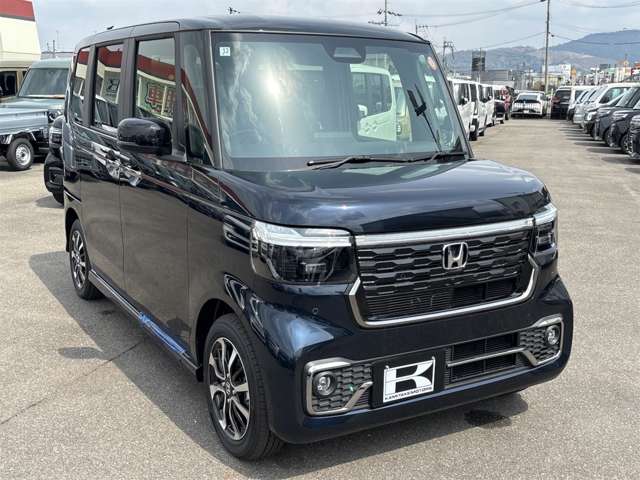 ホンダ Ｎ　ＢＯＸ カスタム ６６０ コーディネートスタイル ２トーン R7年 (近畿) 99