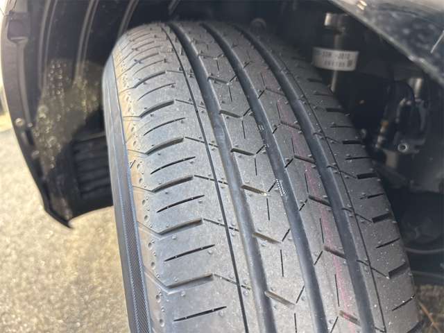 ホンダ フリード　ハイブリッド １．５ Ｅ：ＨＥＶ エアー ＥＸ R8年 (近畿) 99
