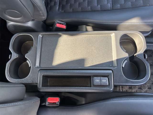 トヨタ ヴォクシー ２．０ Ｓ－Ｚ R7年 (近畿) 99