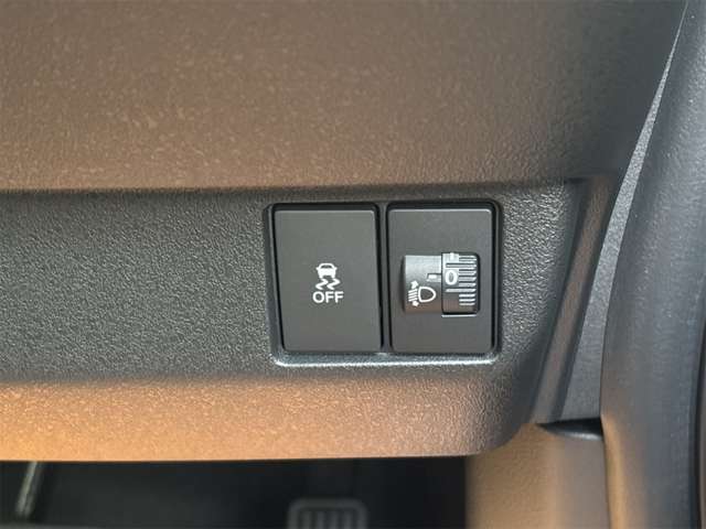 ホンダ Ｎ　ＢＯＸ カスタム ６６０ ターボ R8年 (近畿) 99