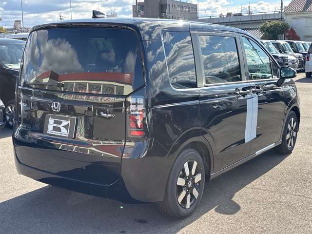 ホンダ フリード　ハイブリッド １．５ Ｅ：ＨＥＶ エアー ＥＸ R7年 (近畿) 99
