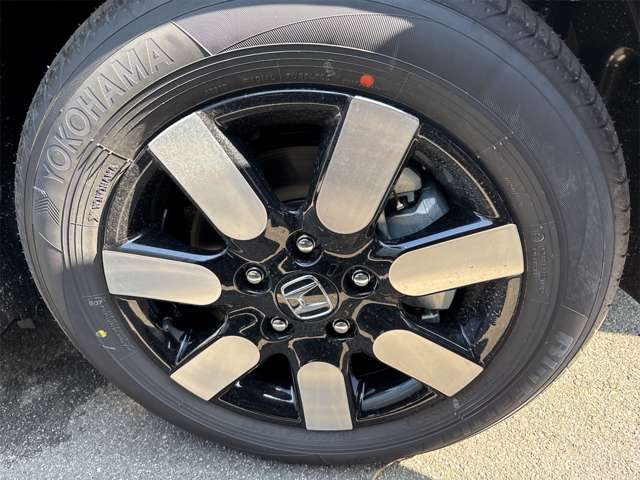 ホンダ フリード　ハイブリッド １．５ Ｅ：ＨＥＶ エアー ＥＸ R8年 (近畿) 99