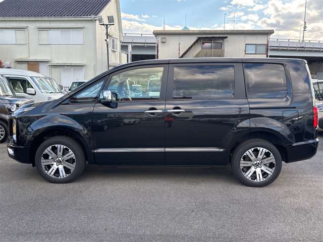 三菱 デリカ　Ｄ：５ ２．２ Ｐ ディーゼルターボ ４ＷＤ R7年 (近畿) 99