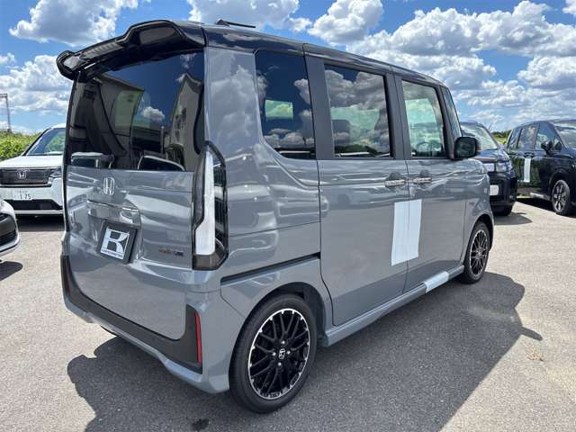 ホンダ Ｎ　ＢＯＸ カスタム ６６０ ターボ コーディネートスタイル ２トーン R7年 (近畿) 99