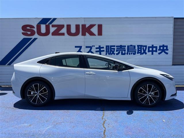 トヨタ プリウス ２．０ Ｚ Ｅ－ＦＯＵＲ ４ＷＤ R8年 (中国) 99