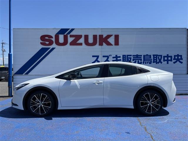トヨタ プリウス ２．０ Ｚ Ｅ－ＦＯＵＲ ４ＷＤ R8年 (中国) 99