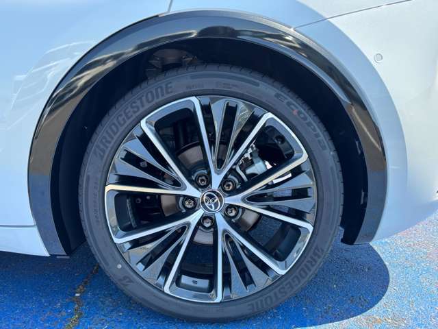 トヨタ プリウス ２．０ Ｚ Ｅ－ＦＯＵＲ ４ＷＤ R8年 (中国) 99