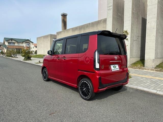 ホンダ Ｎ　ＢＯＸ カスタム ６６０ ターボ コーディネートスタイル ２トーン ４ＷＤ R6年 (中国) 99