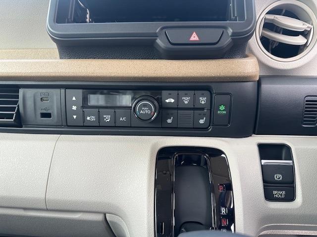 ホンダ Ｎ　ＢＯＸ ６６０ ファッションスタイル R6年 (中国) 99