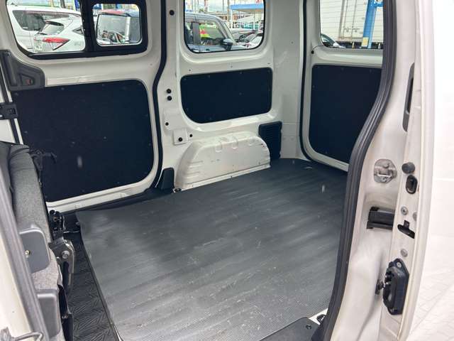 日産 ＮＶ２００バネットバン １．６ ＤＸ H24年 (関東) 99