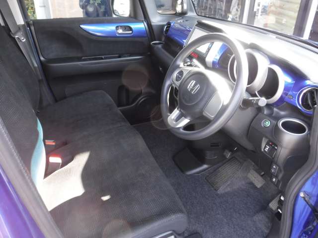 ホンダ Ｎ　ＢＯＸ ６６０ Ｇ Ｌパッケージ ２トーンカラースタイル ４ＷＤ H28年 (関東) 99