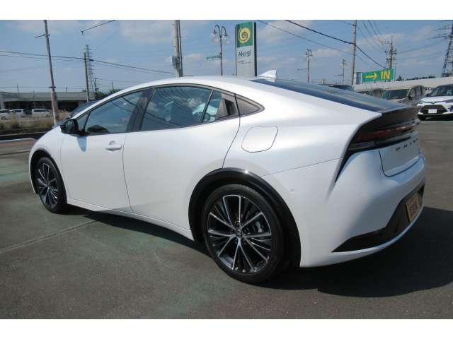 トヨタ プリウス ２．０ Ｚ R5年 (関東) 99