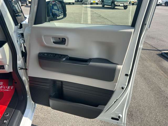 ホンダ Ｎ　ＢＯＸ ６６０ ４ＷＤ R7年 (甲信越・北陸) 99