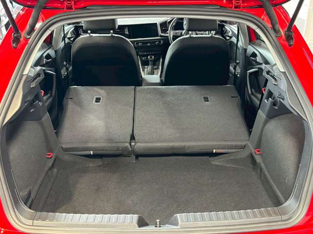 アウディ Ａ１　スポーツバック ３５ ＴＦＳＩ アドバンスト R2年 (甲信越・北陸) 99