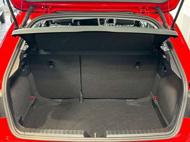 アウディ Ａ１　スポーツバック ３５ ＴＦＳＩ アドバンスト R2年 (甲信越・北陸) 99