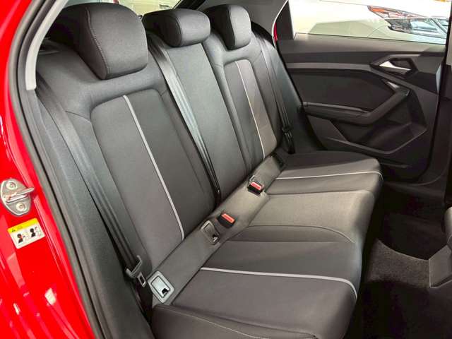 アウディ Ａ１　スポーツバック ３５ ＴＦＳＩ アドバンスト R2年 (甲信越・北陸) 99
