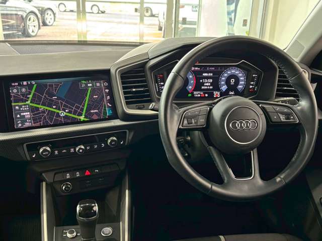 アウディ Ａ１　スポーツバック ３５ ＴＦＳＩ アドバンスト R2年 (甲信越・北陸) 99