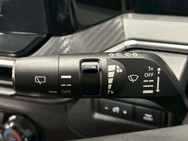 日産 ノート １．２ Ｘ ＦＯＵＲ ４ＷＤ R6年 (甲信越・北陸) 99