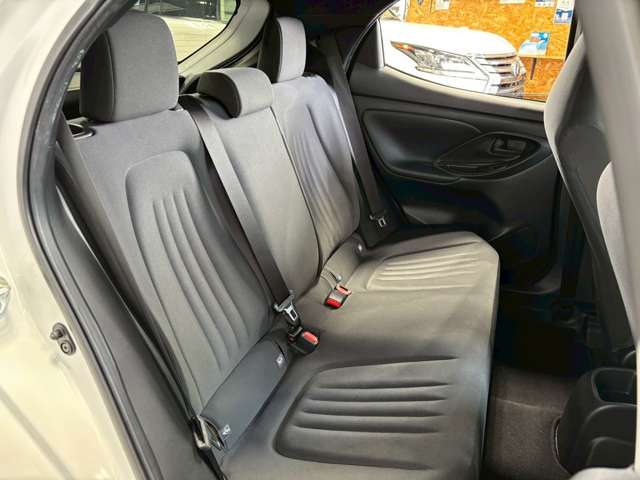トヨタ ヤリス １．０ Ｘ R5年 (甲信越・北陸) 99