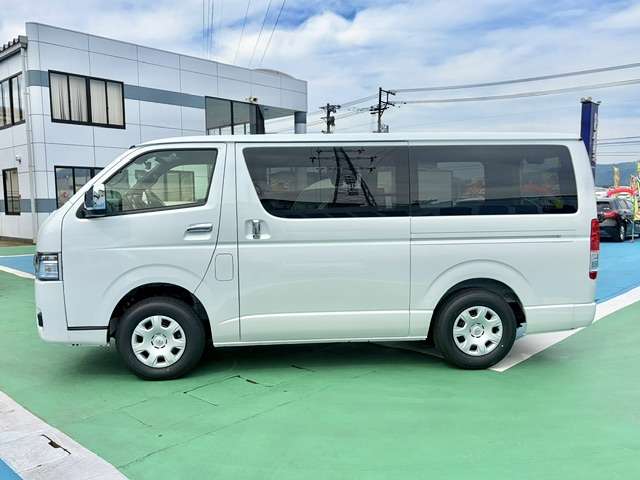 トヨタ ハイエースバン ２．８ スーパーＧＬ ダークプライムＩＩ ロングボディ ディーゼルターボ ４ＷＤ R8年 (甲信越・北陸) 99