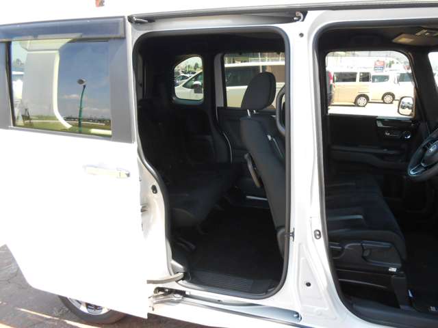 ホンダ Ｎ　ＢＯＸ カスタム ６６０ Ｌ R3年 (甲信越・北陸) 99
