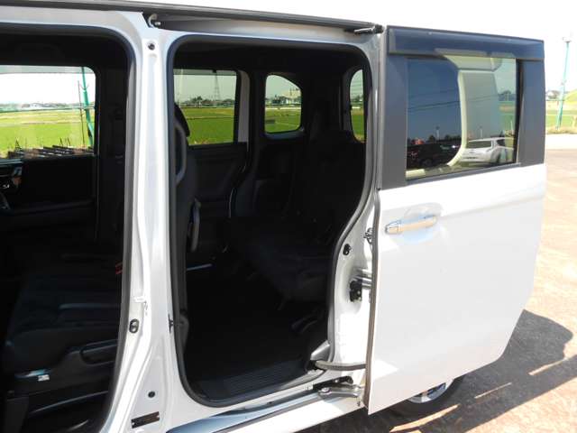 ホンダ Ｎ　ＢＯＸ カスタム ６６０ Ｌ R3年 (甲信越・北陸) 99