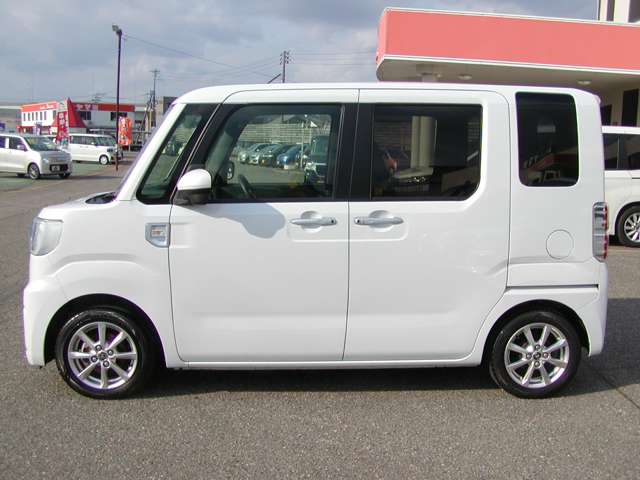 トヨタ ピクシス　メガ ６６０ Ｌ ＳＡＩＩＩ R4年 (甲信越・北陸) 99