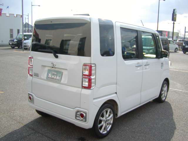 トヨタ ピクシス　メガ ６６０ Ｌ ＳＡＩＩＩ R4年 (甲信越・北陸) 99