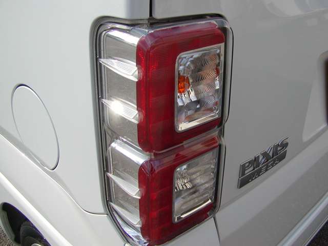 トヨタ ピクシス　メガ ６６０ Ｌ ＳＡＩＩＩ R4年 (甲信越・北陸) 99