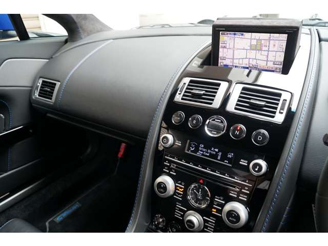 アストンマーティン Ｖ８ ヴァンテージＳ スポーツシフトＩＩ H23年 (関東) 99