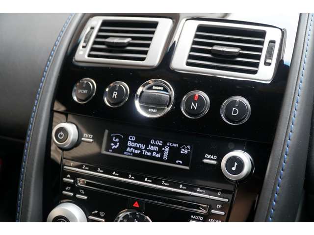 アストンマーティン Ｖ８ ヴァンテージＳ スポーツシフトＩＩ H23年 (関東) 99