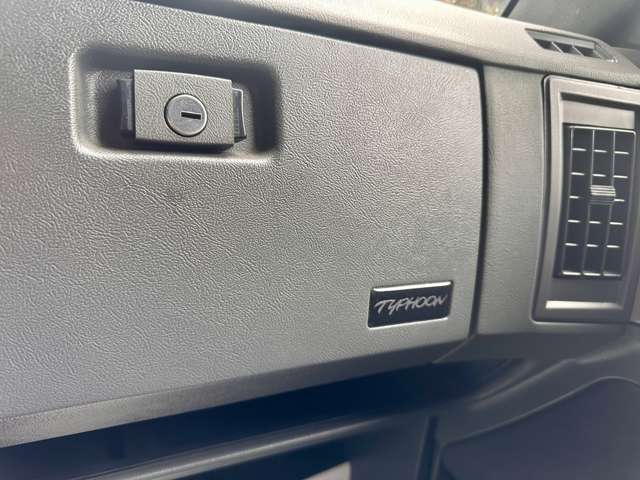 ＧＭＣ タイフーン １オナ H4年 (関東) 99