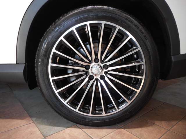 メルセデスベンツ ＧＬＣクラス ２２０ Ｄ ４マチック （ＩＳＧ搭載モデル） ＡＭＧラインパッケージ ディーゼルターボ ４ＷＤ R5年 (関東) 99