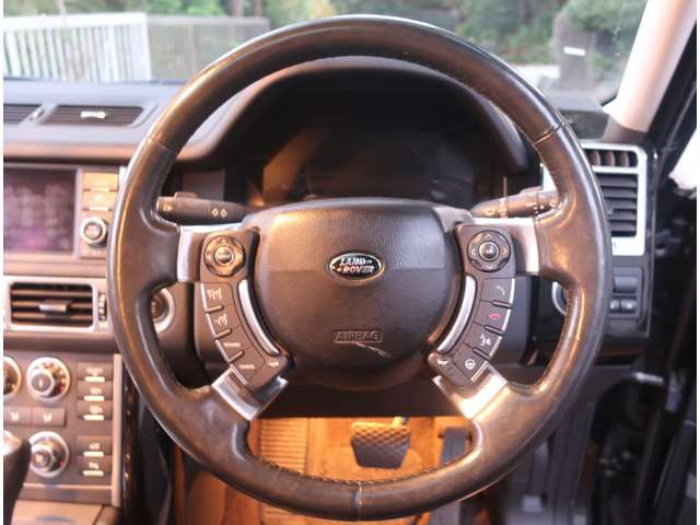 ランドローバー レンジローバーヴォーグ ５．０ Ｖ８ ４ＷＤ H24年 (関東) 99