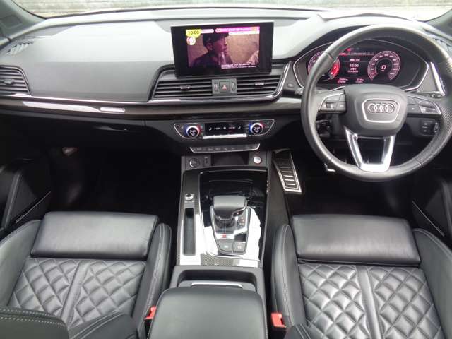 アウディ ＳＱ５　スポーツバック ３．０ ４ＷＤ R4年 (関東) 99